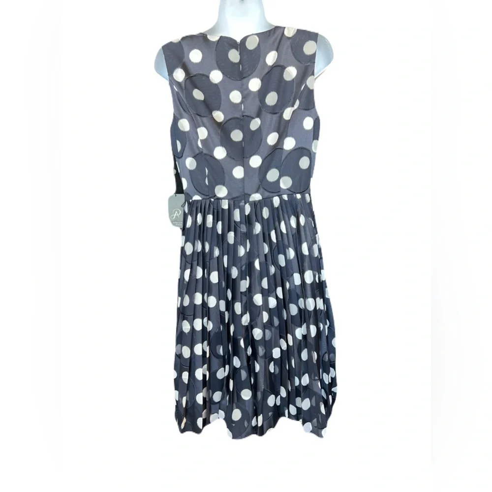 🆕 💙 NWT ADRIANNA PAPELL Navy & White Polka Dot Fit & Flare Dress | Size 4 - Picture 2 of 12